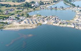 Domek Nad Jeziorem